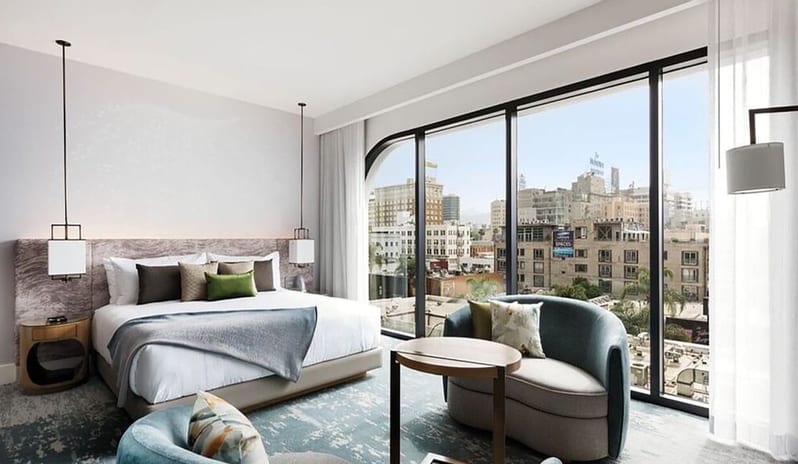 Dream Hollywood - 1 King Bed Gold Detail